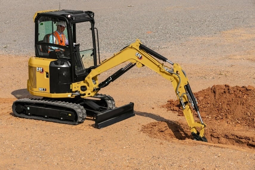 Minikoparka CAT 302.7